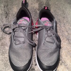 Nike Air Max 270 Gray and Pink Running Shoes